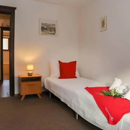 Apartman Parnier By Interhome